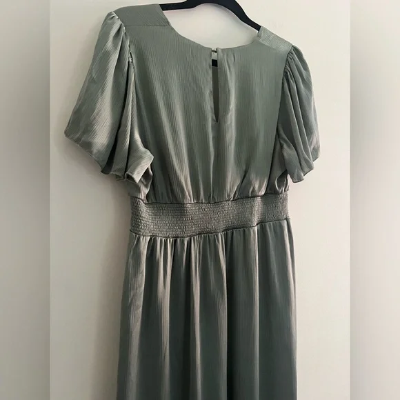 Baltic Born Prague Satin Maxi Dress Eucalyptus Size Large - Picture 7 of 10